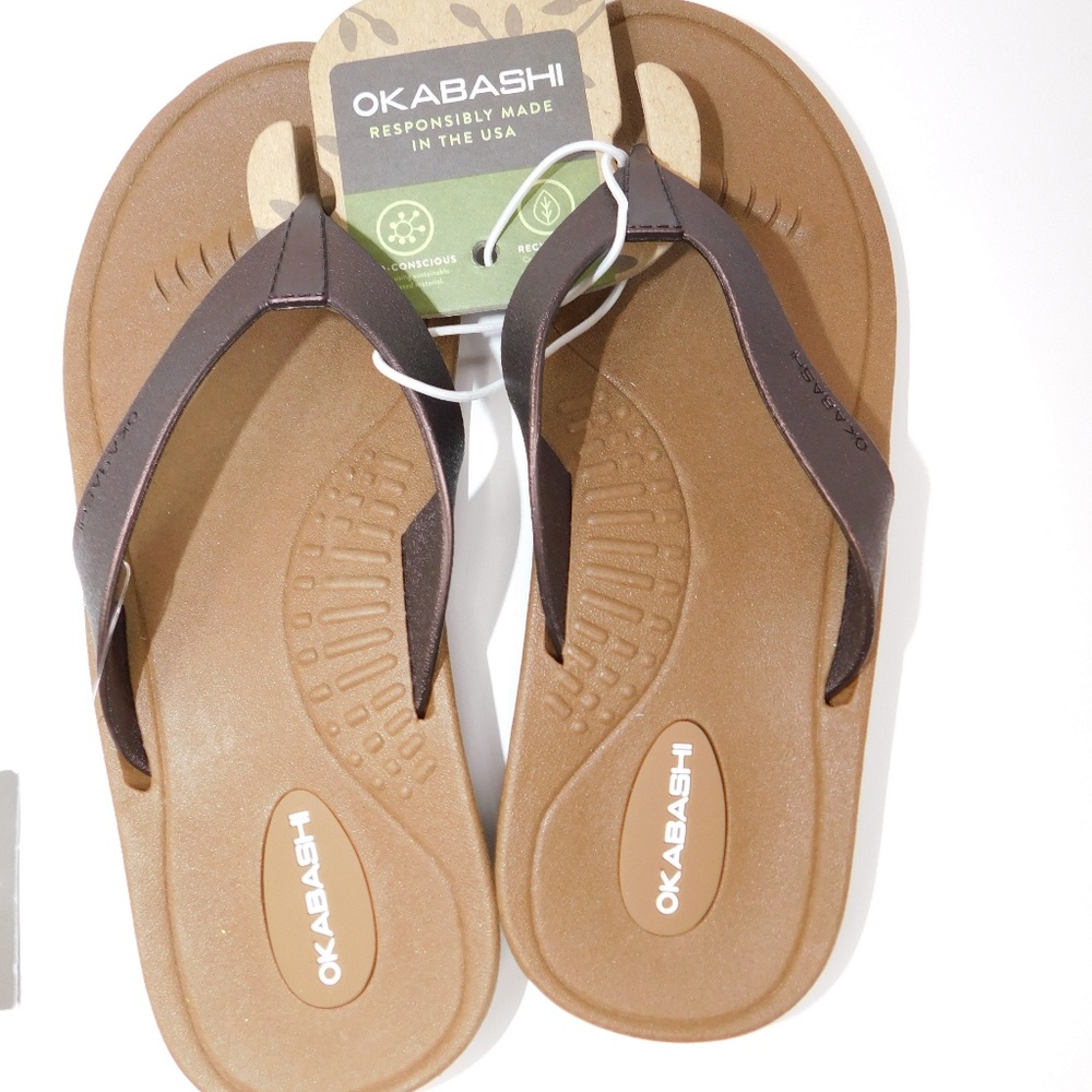 Okabashi sandles size small 5-6 brown new / tags
